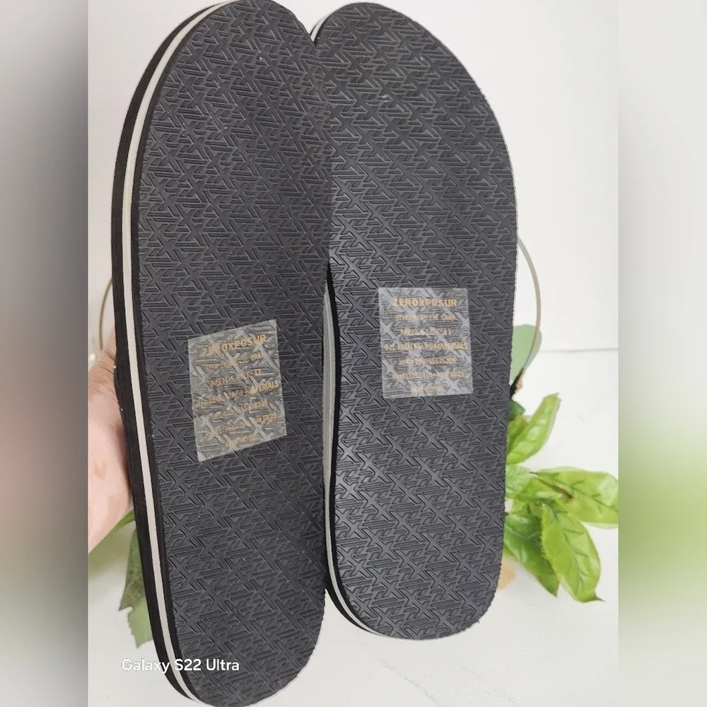 ZeroXposur Black and Gray Women's Sandals